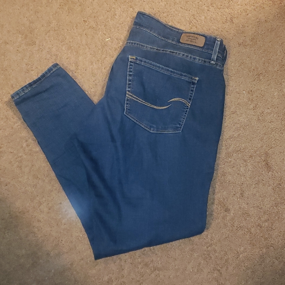 Levi's